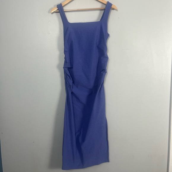 Beyond the bump SPACEDYE ICON MATERNITY DRESS
BEYOND YOGA size medium - Picture 2 of 10